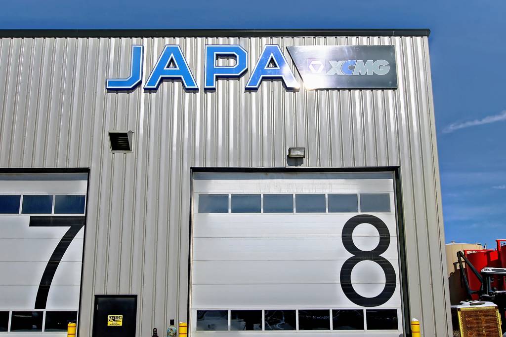 A close-up of the JAPA sign and warehouse bays 7 and 8.
